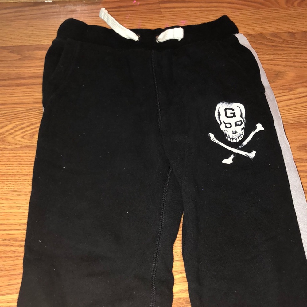 Sweatpants gap